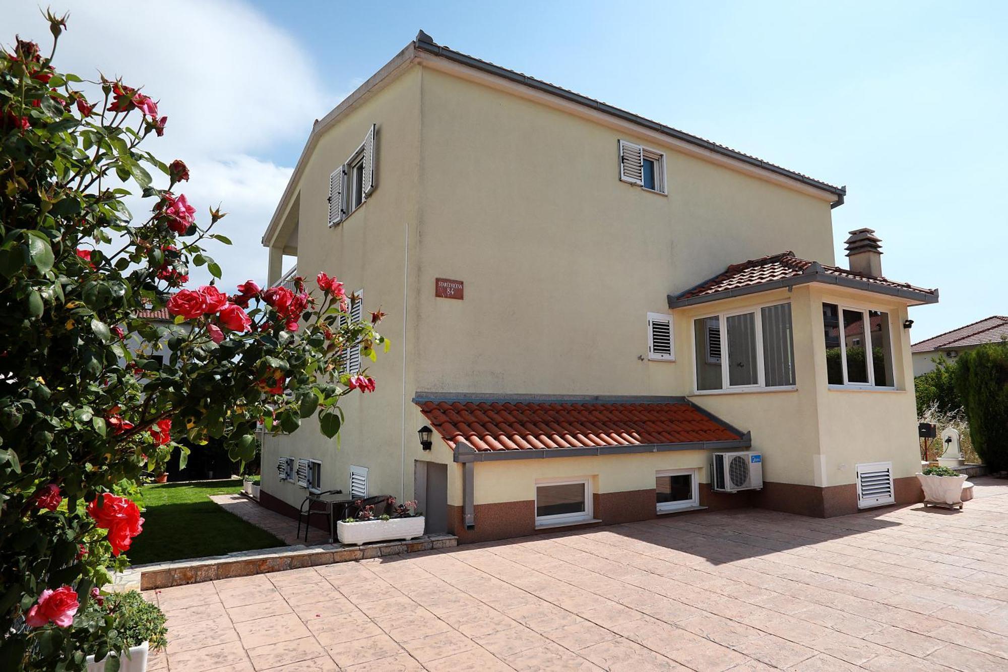 Nevistic Apartmani Trogir Exterior foto